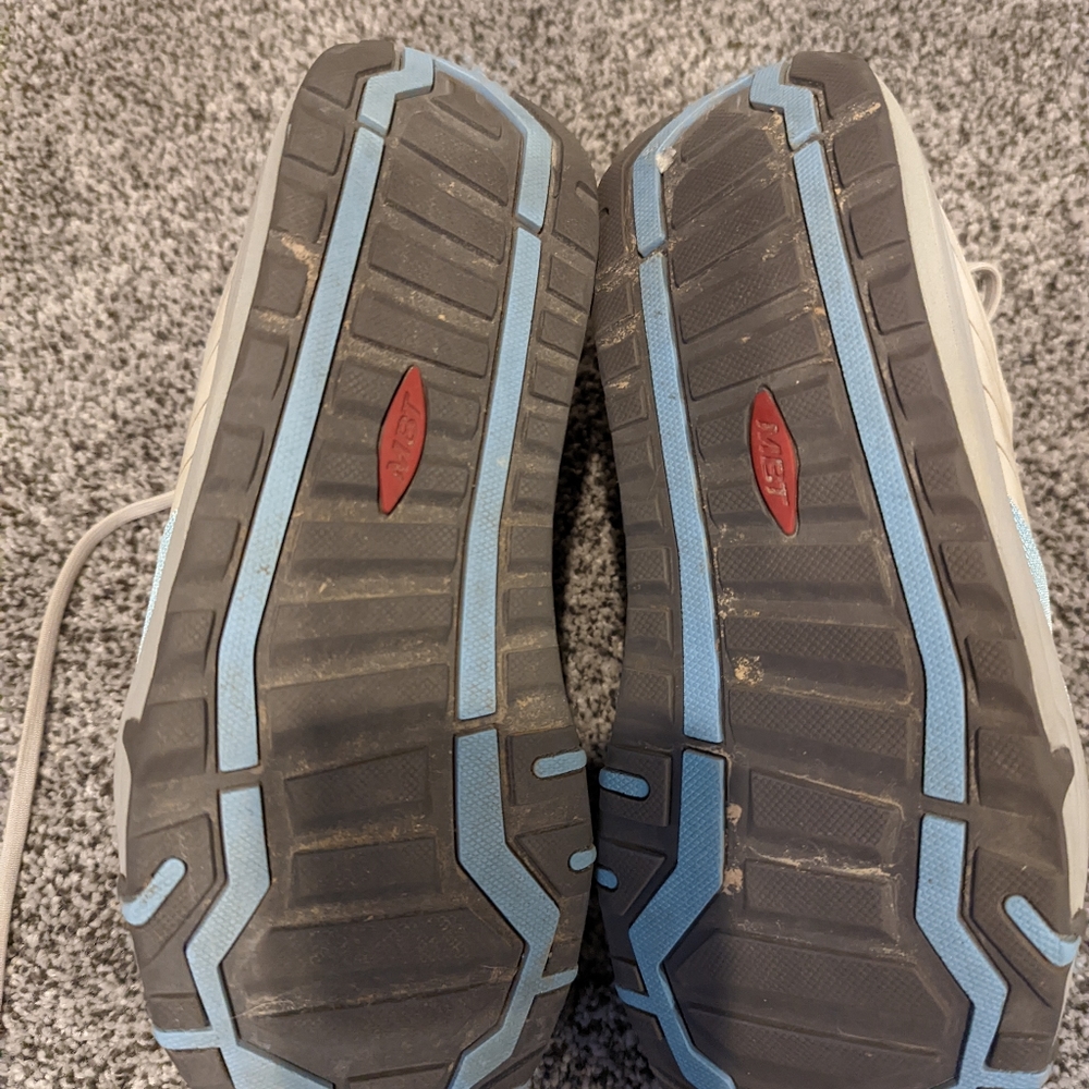MBT Rocker Shoes - Picture 6 of 9